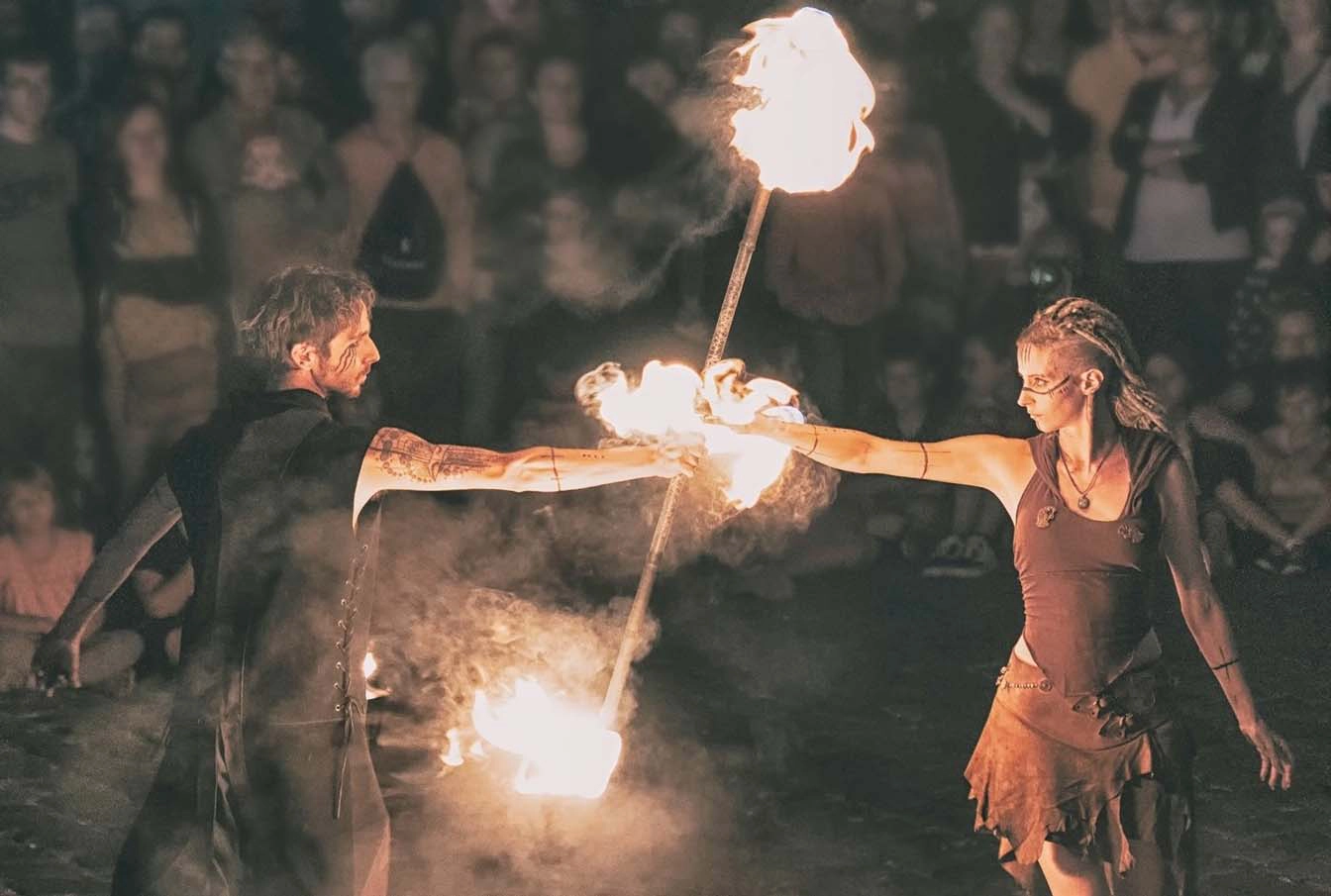 Spectacle de feu - Artistes de rues