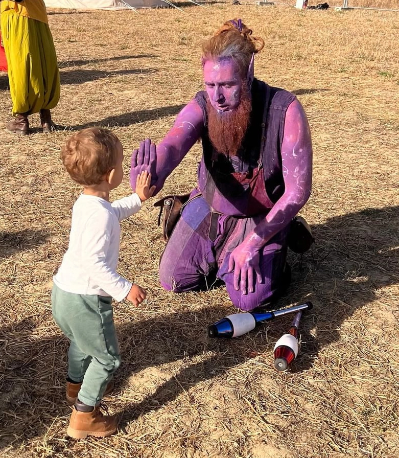 animation pour enfant, spectacle médiévale, elfe de couleur